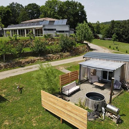 Les Milles Bottes Et Ses Roulottes Villa Encausse-les-Thermes Kültér fotó