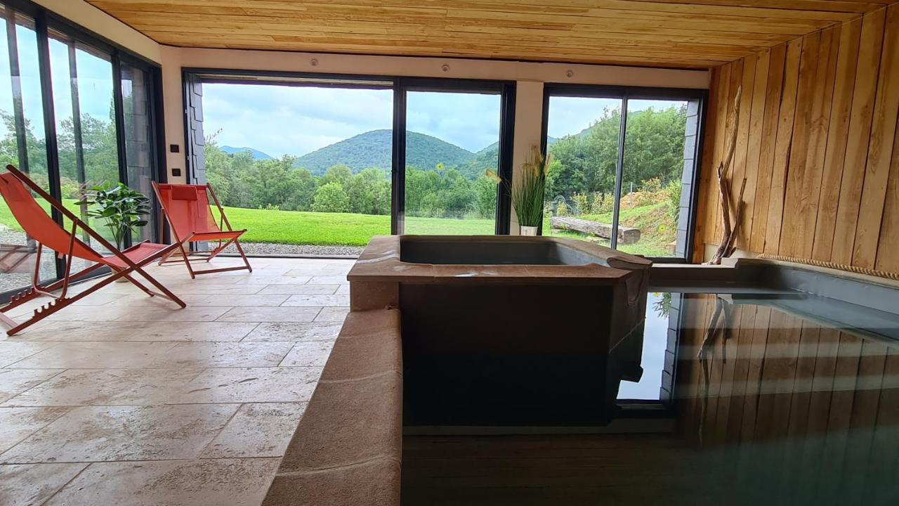 Les Milles Bottes Et Ses Roulottes Villa Encausse-les-Thermes Kültér fotó