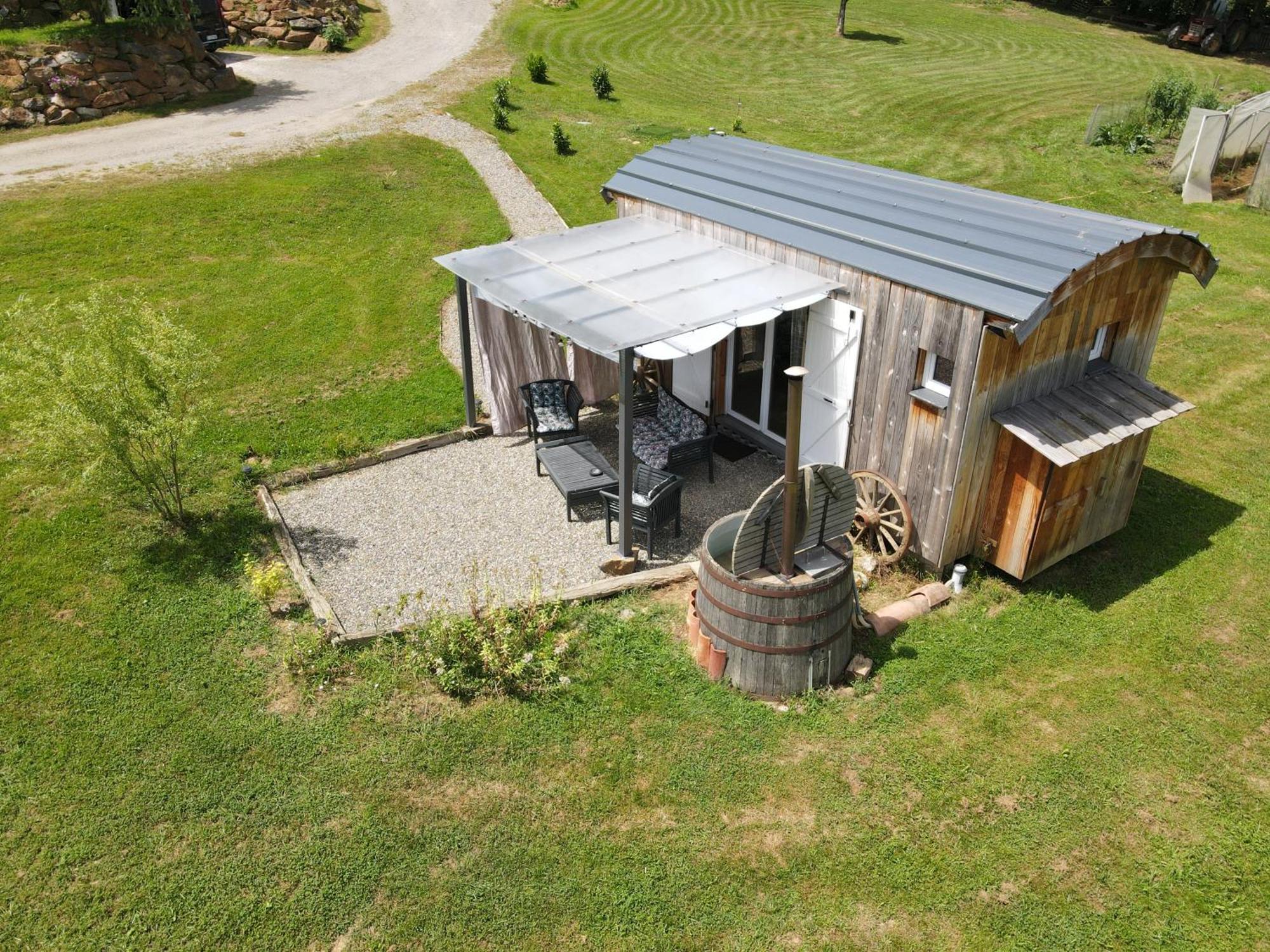 Les Milles Bottes Et Ses Roulottes Villa Encausse-les-Thermes Kültér fotó