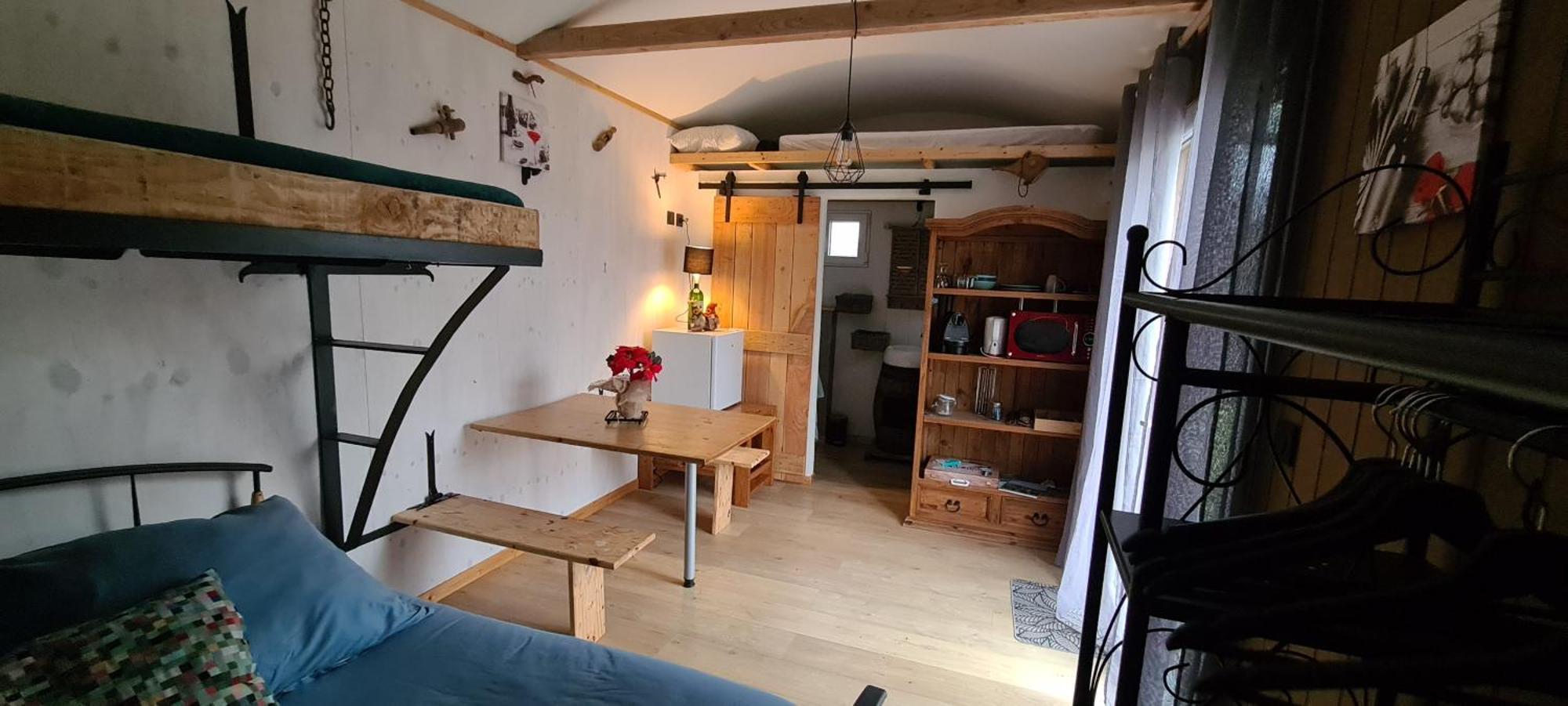 Les Milles Bottes Et Ses Roulottes Villa Encausse-les-Thermes Kültér fotó